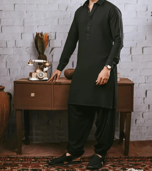 Lakhani Black